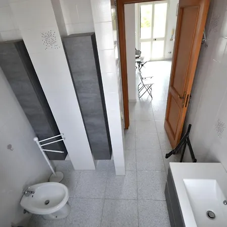 X6 Ll17 Con Ampio Balcone A *